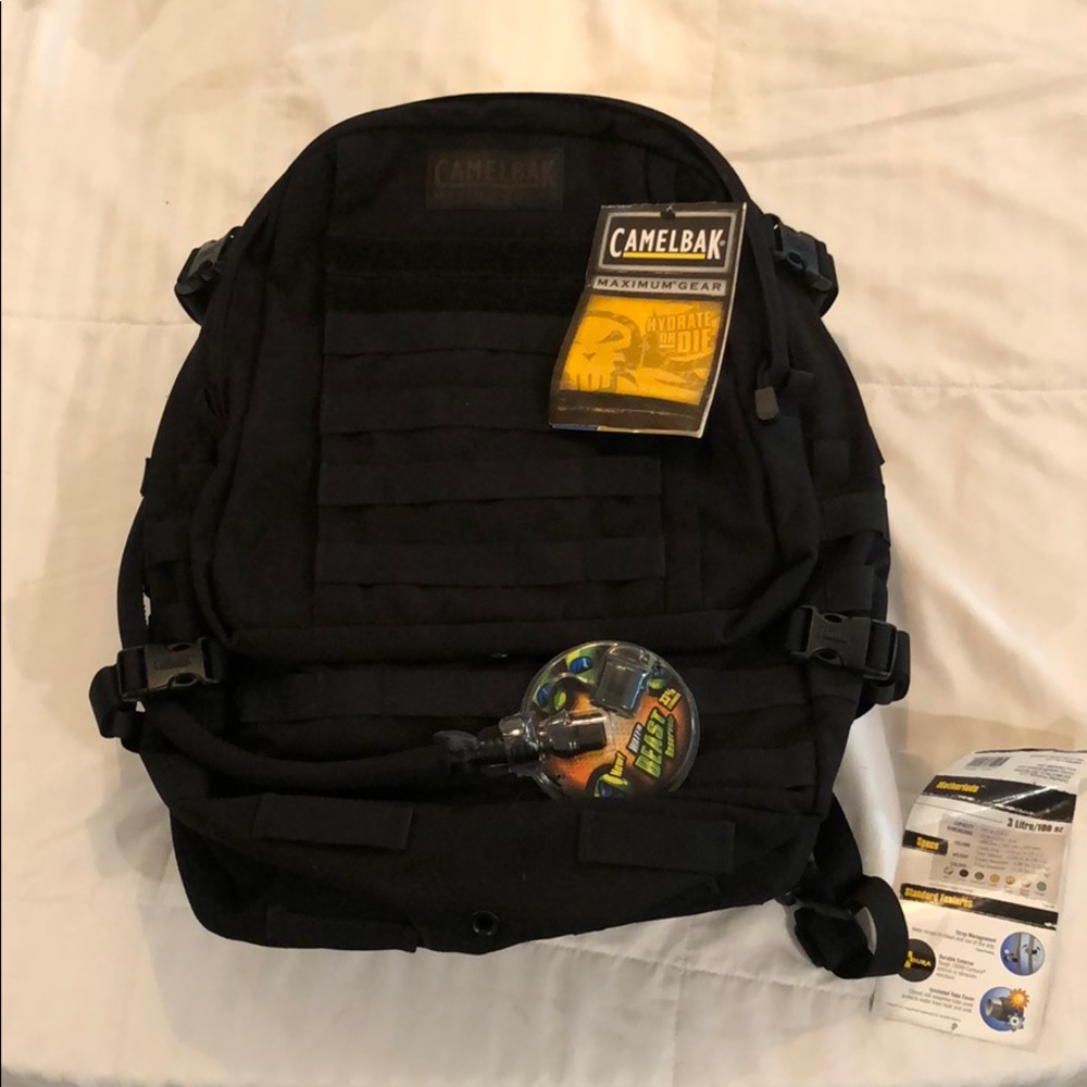 NWT Camel Bak Motherlode 100 OZ Backpack